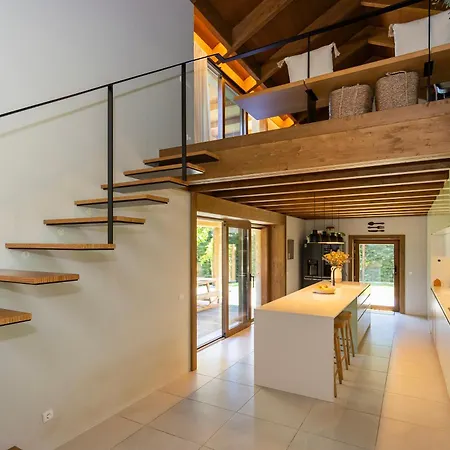 Casa Do Cipreste Em Amarante بيت للعطل